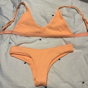 Kulani Kini set size medium, gently worn